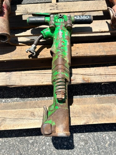 2023 APT M160 65# AIR HAMMER. s/n:M160433869 --(LOCATED IN COLTON, CA)--