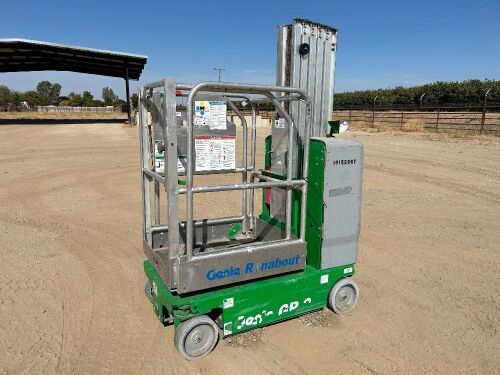 2019 GENIE GR20 PERSONNEL LIFT, electric, 20' lift. s/n:GRR-5726 --(LOCATED IN MADERA, CA)--