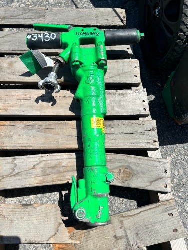 APT 35# AIR HAMMER. s/n:520228 --(LOCATED IN COLTON, CA)--