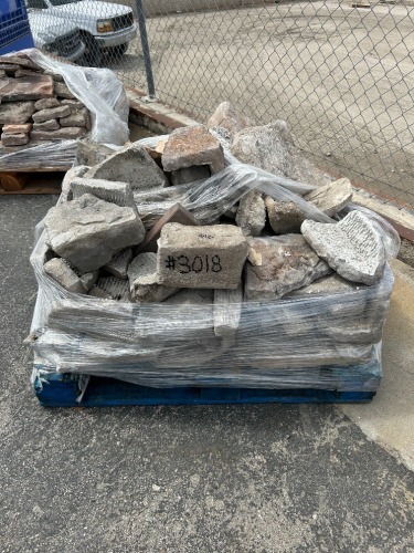 PALLET OF DECORATIVE WALL ROCK --(LOCATED IN COLTON, CA)--