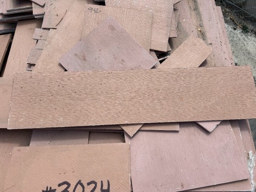 PALLET OF ASST. BRICK AND PAVERS --(LOCATED IN COLTON, CA)--