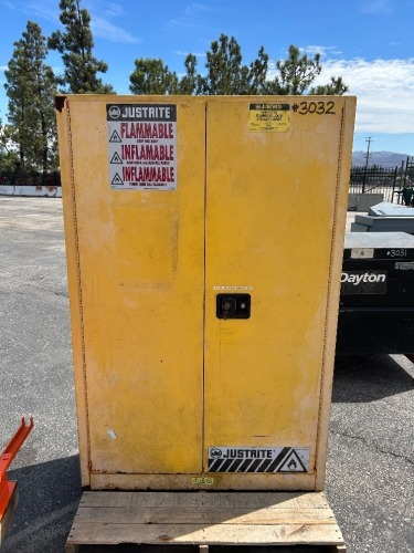JUSTRITE CHEMICAL CABINET --(LOCATED IN COLTON, CA)--