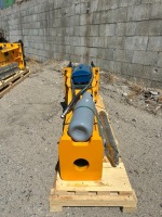 2025 TOFT 750 HYDRAULIC BREAKER ATTACHMENT, fits excavator. s/n:TOFTJW43Z6918 --(LOCATED IN COLTON, CA)--