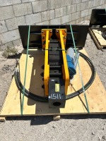2025 TOFT 750 HYDRAULIC BREAKER ATTACHMENT, fits skidsteer. s/n:TOFTJW43Z6973 --(LOCATED IN COLTON, CA)--