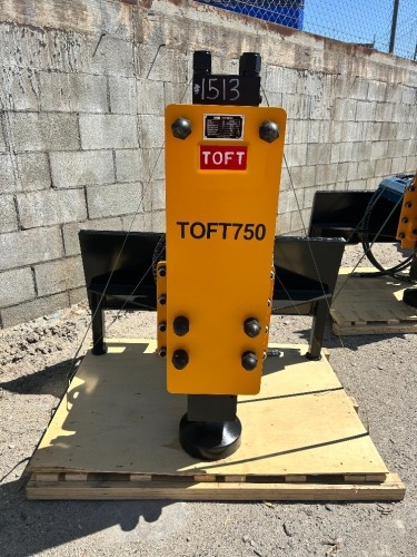 2025 TOFT 750 HYDRAULIC POST DRIVER ATTACHMENT, fits skidsteer. s/n:TOFTJW43Z6740 --(LOCATED IN COLTON, CA)--