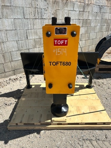 2025 TOFT 680 HYDRAULIC POST DRIVER ATTACHMENT, fits skidsteer. s/n:TOFTJW43Z18240 --(LOCATED IN COLTON, CA)--