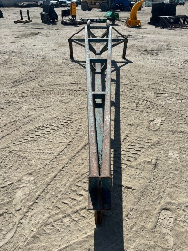 15' TRUSS BOOM, fits reach forklift. --(LOCATED IN COLTON, CA)--