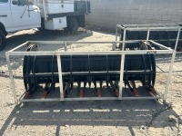 2026 GREATBEAR 78IN 78" GRAPPLE BUCKET, fits skidsteer. s/n:001809586 --(LOCATED IN COLTON, CA)--