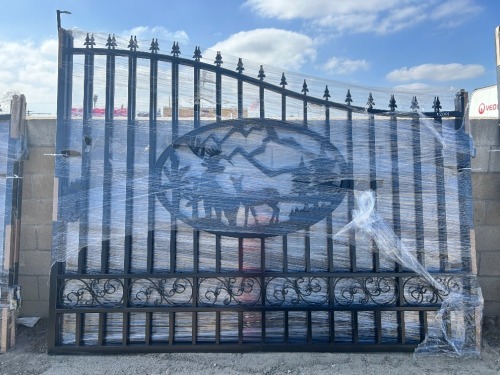2026 GREATBEAR 20' BI-PARTING STEEL GATE --(LOCATED IN COLTON, CA)--