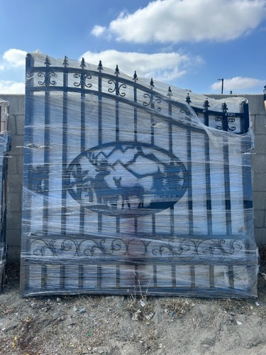 2026 GREATBEAR 14' BI-PARTING STEEL GATE --(LOCATED IN COLTON, CA)--