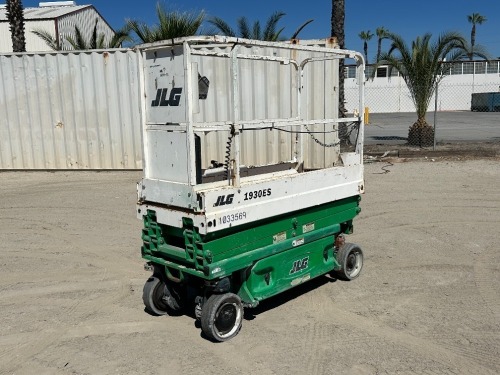 2017 JLG 1930ES SCISSORLIFT, electric, 19' lift, extendable platform, 275 hours indicated. s/n:M200012347 --(DOES NOT RUN)-- --(LOCATED IN COLTON, CA)--