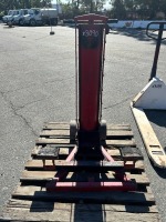HEIN-WERNER PNEUMATIC BUMPER JACK --(LOCATED IN COLTON, CA)--