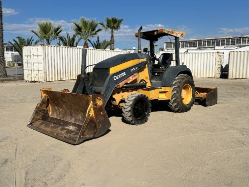 2015 JOHN DEERE 210LEP SKIPLOADER, 4-in-1 bucket, 4x4, canopy, rear counterweights, rear scraper. s/n:1T8210ELKFJ892628
