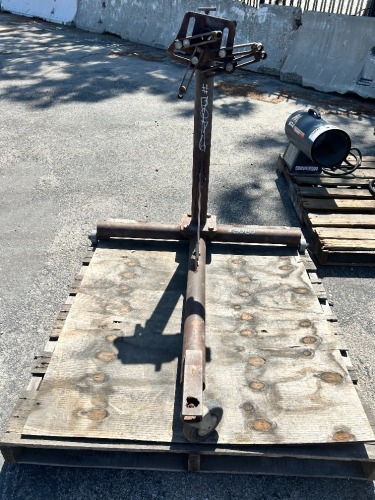 ENGINE STAND --(LOCATED IN COLTON, CA)--
