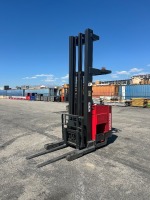 2005 RAYMOND EASIR40TT ORDER PICKER, 4,000#, 130" mast, 3-stage, 235" lift. s/n:EZA0534677 --(LOCATED IN COLTON, CA)--