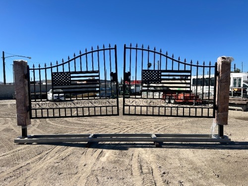 2026 EARTHYGROUNDS EG-10S-UF 20FT DOUBLE-SWING WROUGHT IRON DRIVEWAY GATE W/TIMBER POSTS, US Flag Design. --(LOCATED IN COLTON, CA)--