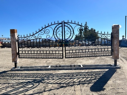 2026 EARTHYGROUNDS EG-10S-SC 20FT DOUBLE-SWING WROUGHT IRON DRIVEWAY GATE W/TIMBER POSTS, Scrollwork Construction Design. --(LOCATED IN COLTON, CA)--