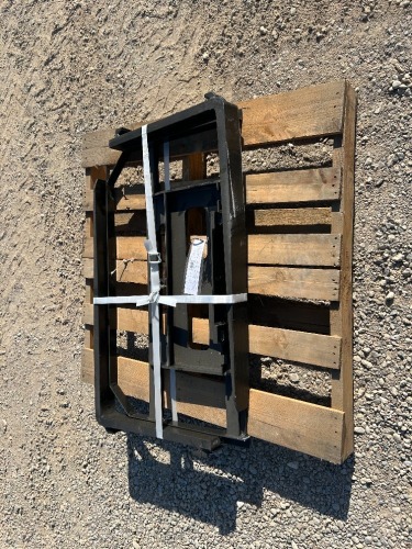 2026 ABOSS FORKLIFT CARRIAGE W/3' FORKS. --( LOCATED IN MADERA, CA)--