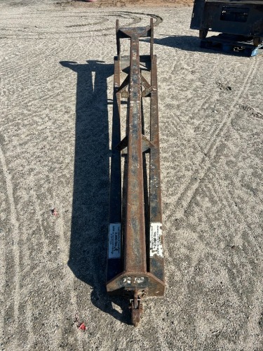 2010 VOLVO TRUSS BOOM. s/n:10930 --(LOCATED IN COLTON, CA)--