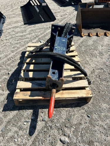 VIKING V4 HYDRAULIC BREAKER ATTACHMENT, fits mini excavator. --(LOCATED IN COLTON, CA)--
