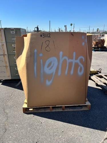 PALLET OF BARRICADE WARNING LIGHTS --(LOCATED IN COLTON, CA)--