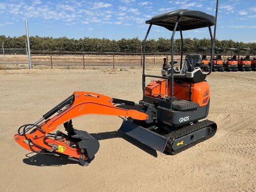 2026 ABOSS GH25 MINI HYDRAULIC EXCAVATOR, gp bucket, hydraulic thumb, aux hydraulics, backfill blade, canopy. s/n:4SW6516 --(LOCATED IN MADERA, CA)--