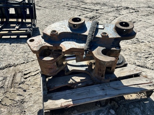 DROMONE JD160 AUTO HYDRAULIC QUICK COUPLER, fits excavator. s/n:045076 --(LOCATED IN COLTON, CA)--