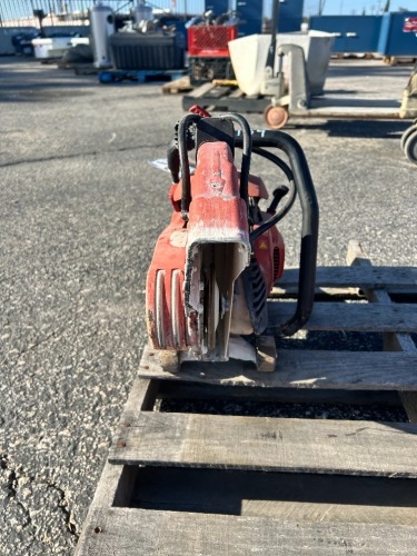 2023 HILTI DSH700-X 14" CUTOFF SAW, gasoline. s/n:772301080 --(LOCATED IN COLTON, CA)--