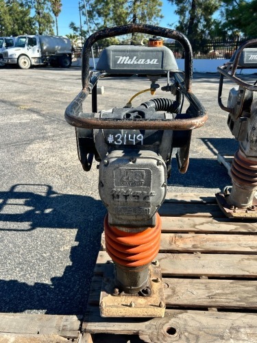 MULTIQUIP MT-65H JUMPING JACK TAMPER, gasoline. s/n:M1347 --(LOCATED IN COLTON, CA)--