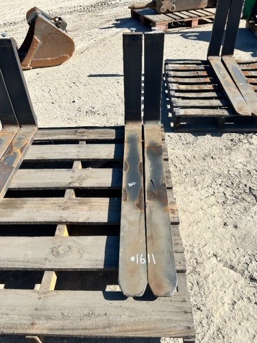 SET OF 42" FORKS, fits forklift. --(LOCATED IN COLTON, CA)--