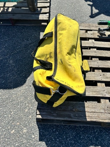 2023 LEICA DD230 CABLE LOCATOR. --(LOCATED IN COLTON, CA)--