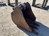 BOBCAT 24" GP BUCKET, fits mini excavator. --(LOCATED IN COLTON, CA)-- - 3