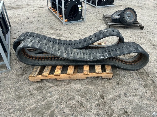 SET OF RUBBER TRACKS, fit mini excavator --(LOCATED IN COLTON, CA)--