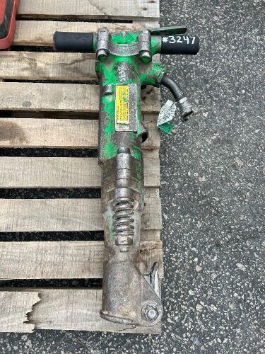 2016 APT M190 90# AIR HAMMER. s/n:321947 --(LOCATED IN COLTON, CA)--