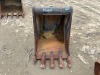 CATERPILLAR 24" GP BUCKET, fits backhoe. --(LOCATED IN COLTON, CA)--
